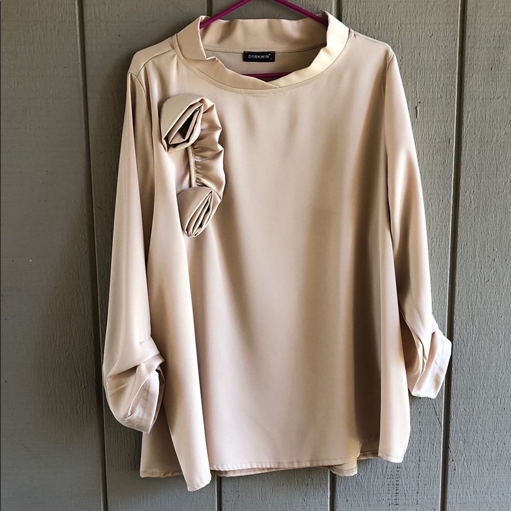 chic Floral-Rosette Long-Sleeve Blouse in Beige - Women